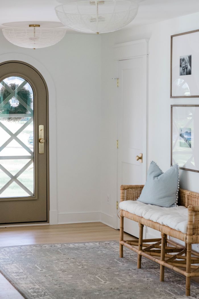 Benjamin Moore Chantilly Lace Paint Review [See It In Our Home ...